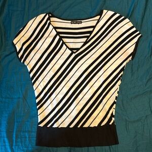 New York and Company striped v neck sweater.  Size tag removed.  Fits like an XS
